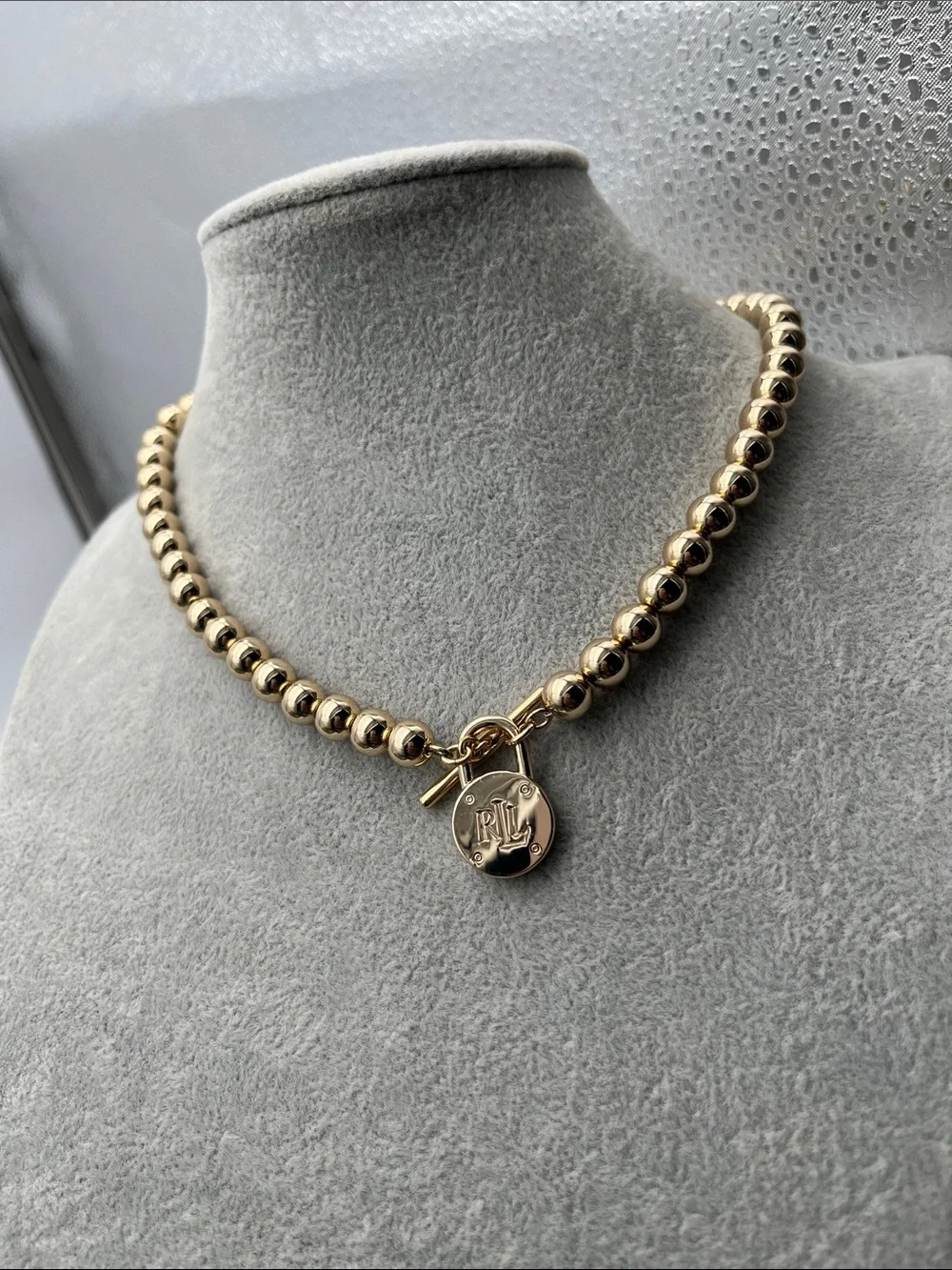 Gorgeous Ralph Lauren Gold Tone Beaded Balls Necklace Toggle Designer 17”